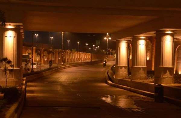 त्रिकोणीय जंक्शन के यूटर्न फ्लाईओवर पर जल्द दिखेगा रफ्तार का रोमांच, देखें शानदार तस्वीरें