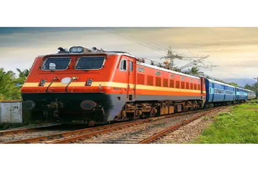 आईएएस रहे रेलमंत्री होम कैडर स्टेट ओडिशा पर है मेहरबान,राज्य ने मांगे 7600
करोड़,बजट में दिए 10,788 करोड़, बस्तर की उपेक्षा