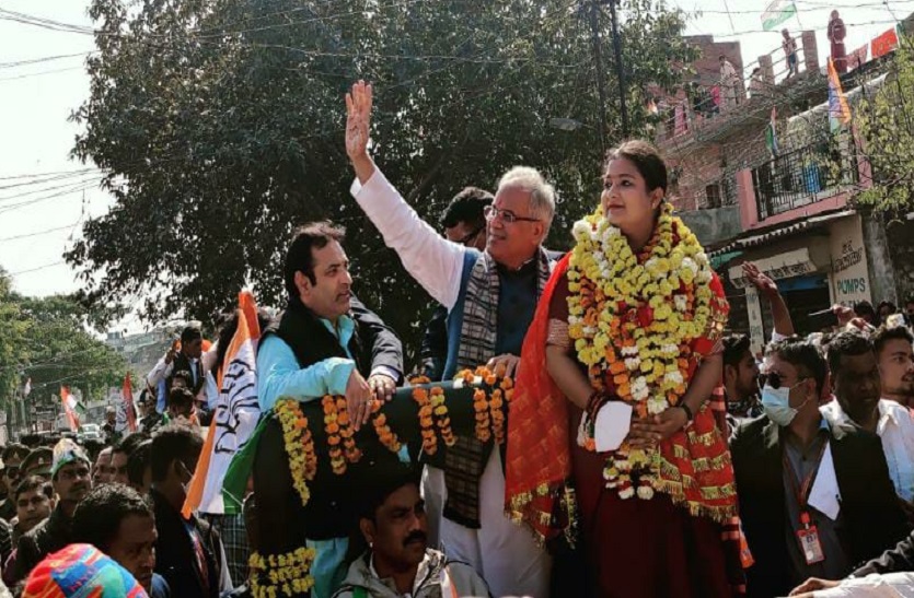 UP Assembly Elections 2022 : मोदी-योगी के जाने का समय आ गया है : भूपेश बघेल