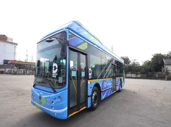 Lakhs of luxury buses are being sold for Rs 45 a kg, know the matter