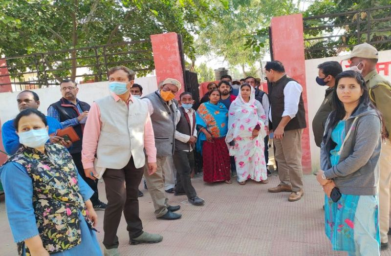 महापौर धरातल पर पहुंची तो सामने आई बड़ी समस्या... दो कॉलोनियों को मिलेगा फायदा