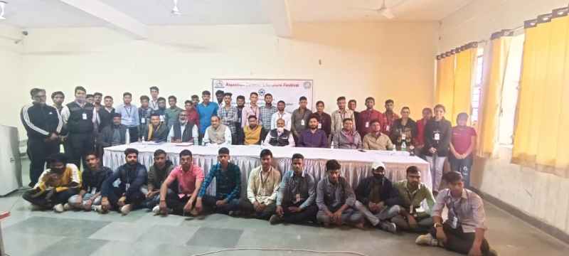 एग्यूमेंटिग राइटिंग स्किल्स फॉर आर्टिकुलेटिंग रिसर्च की दी जानकारी