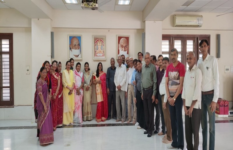 तेरापंथ धर्म संघ की गायिका मीनाक्षी का स्वागत