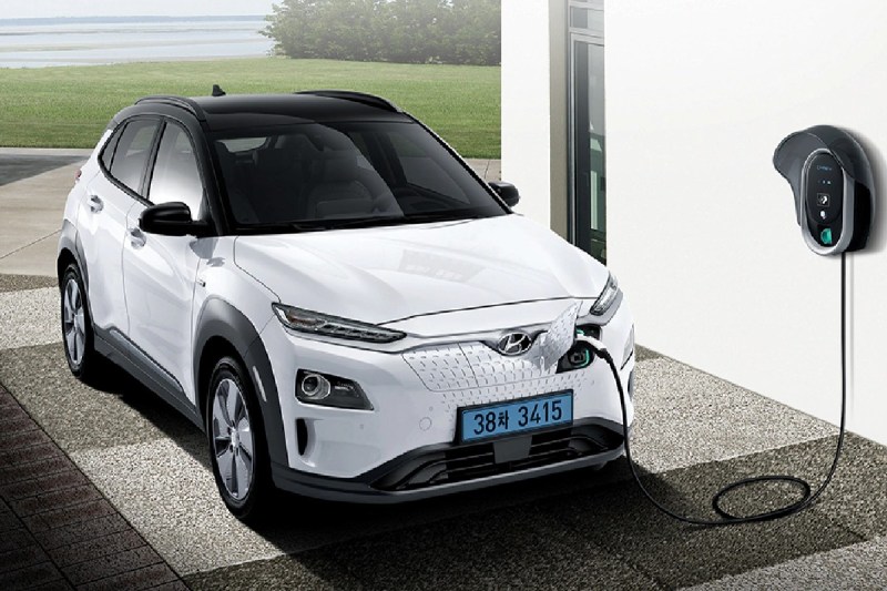 hyundai_kona_electric_car-amp.jpg