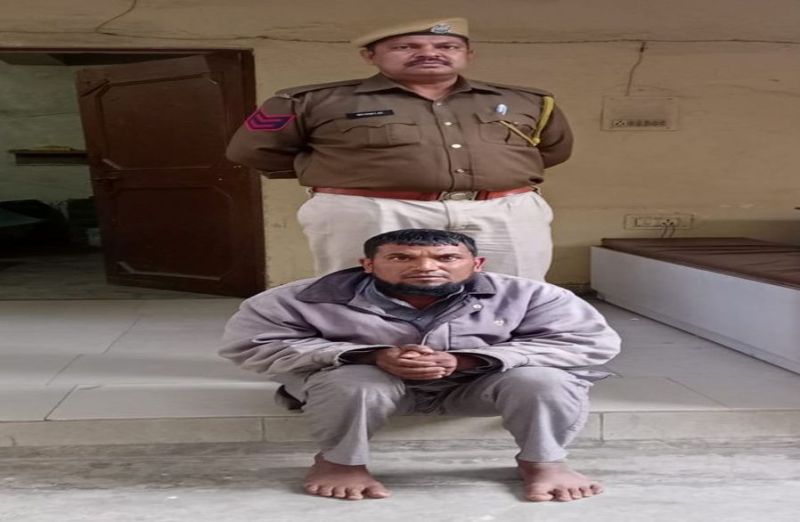 बाइक पर ले जा रहा गो मांस, पकड़ा गया, दूसरा फरार