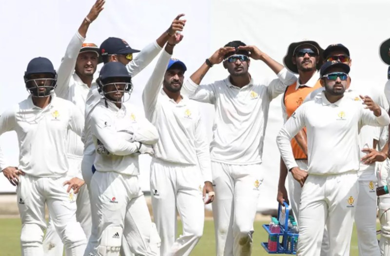 Ranji Trophy 2022 Vishnu Solanki century after losing his daughter