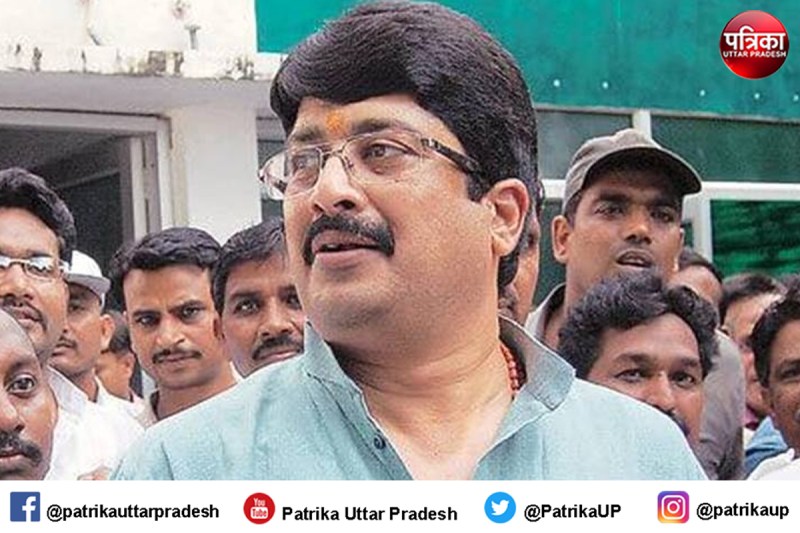 UP Election 2022 : कुंडा में राजा भैया समेत सभी प्रत्याशियाें पर लगा प्रतिबंध