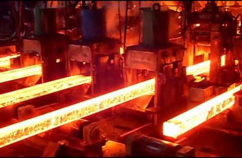 उद्योगपतियों ने कहा-सस्ते दरों पर सरप्लस बिजली मिलें तो दिन के बजाय रात में भी चला सकते हैं उद्योग