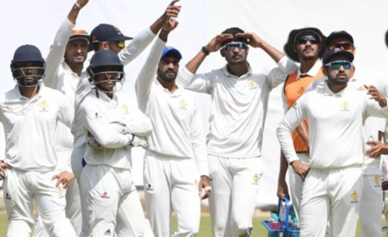 Ranji Trophy after baby Vishnu Solanki loses his father.jpg