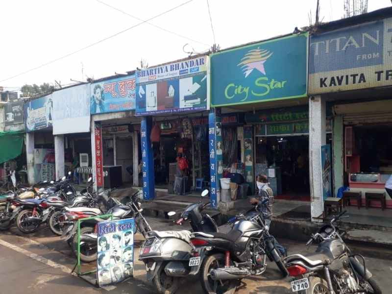 नगरपालिका व्यापारियों के साथ कर रही भेदभाव, विरोध में खड़े हुए व्यापारी