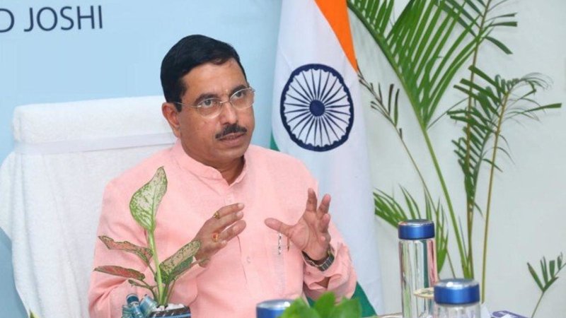 Union Minister Joshi In Trouble over the Statement on NEET Fail Student Go Abroad