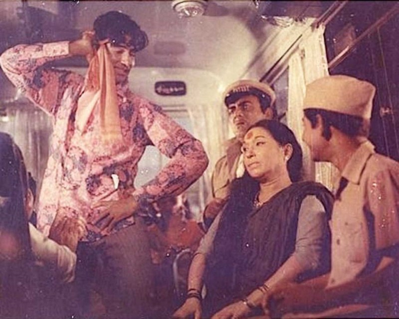 डांस मास्टर डंडे से करते थे अमिताभ बच्चन की पिटाई, फट जाते थे घुटने और बहता था खून