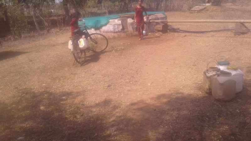 ऐसा क्यों, पानी होने पर भी बूंद-बूंद पानी लिए तरस रहे लोग