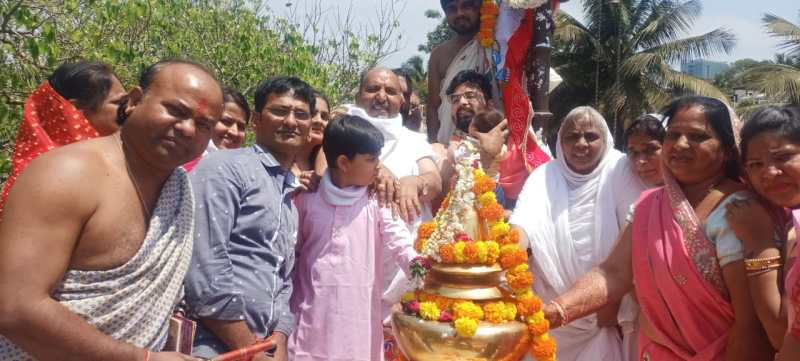 कुमकुम में मिला चावल मस्तक पर पहुंचता है-साध्वी भव्यगुणाश्री