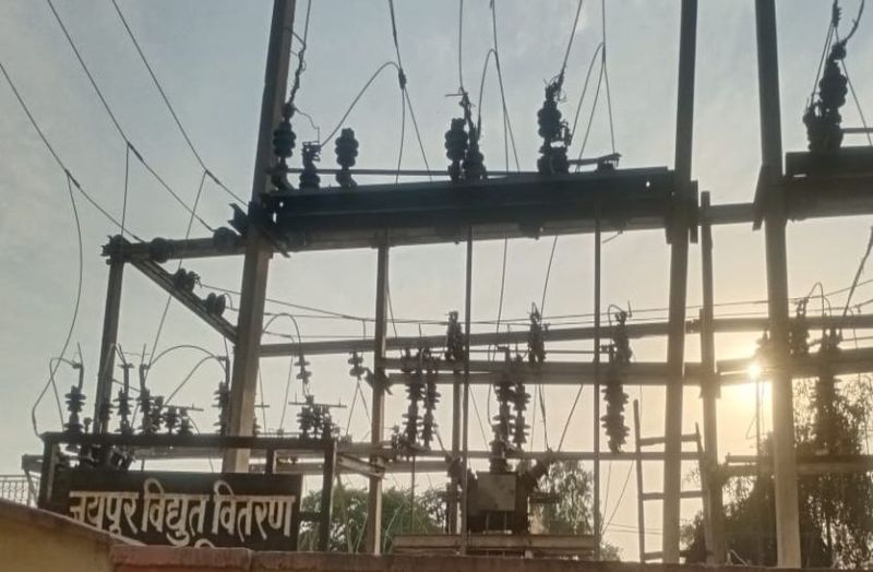 Four crore dues of Electricity Corporation in Basedi, knocking from door to door for recovery