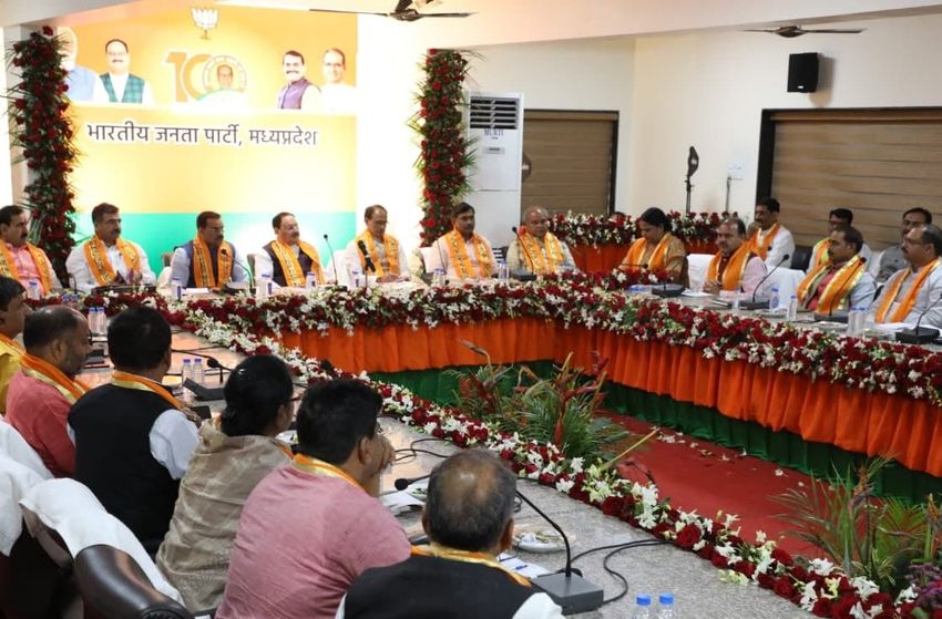 भाजपा के राष्ट्रीय अध्यक्ष ने बंद कमरे में दी प्रदेश नेताओं को ये सीख
