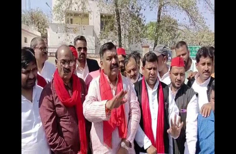 लोकतंत्र को बचाने की लड़ाई लड़ रही सपा : अरविंद गोप