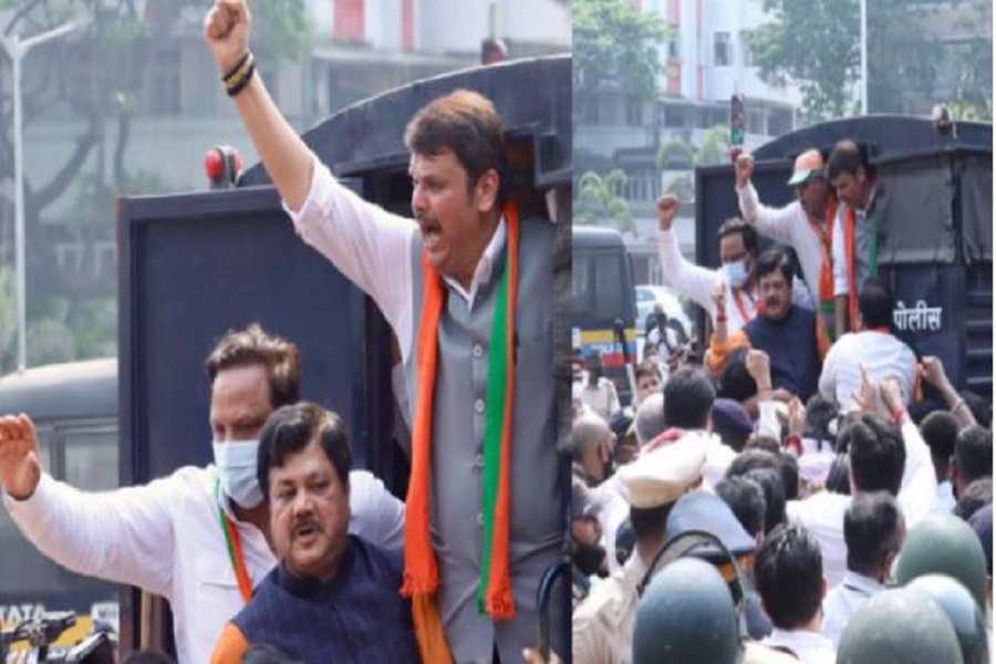 Devendra Fadnavis Detained By Mumbai Police Demanding Resignation of Nawab Malik