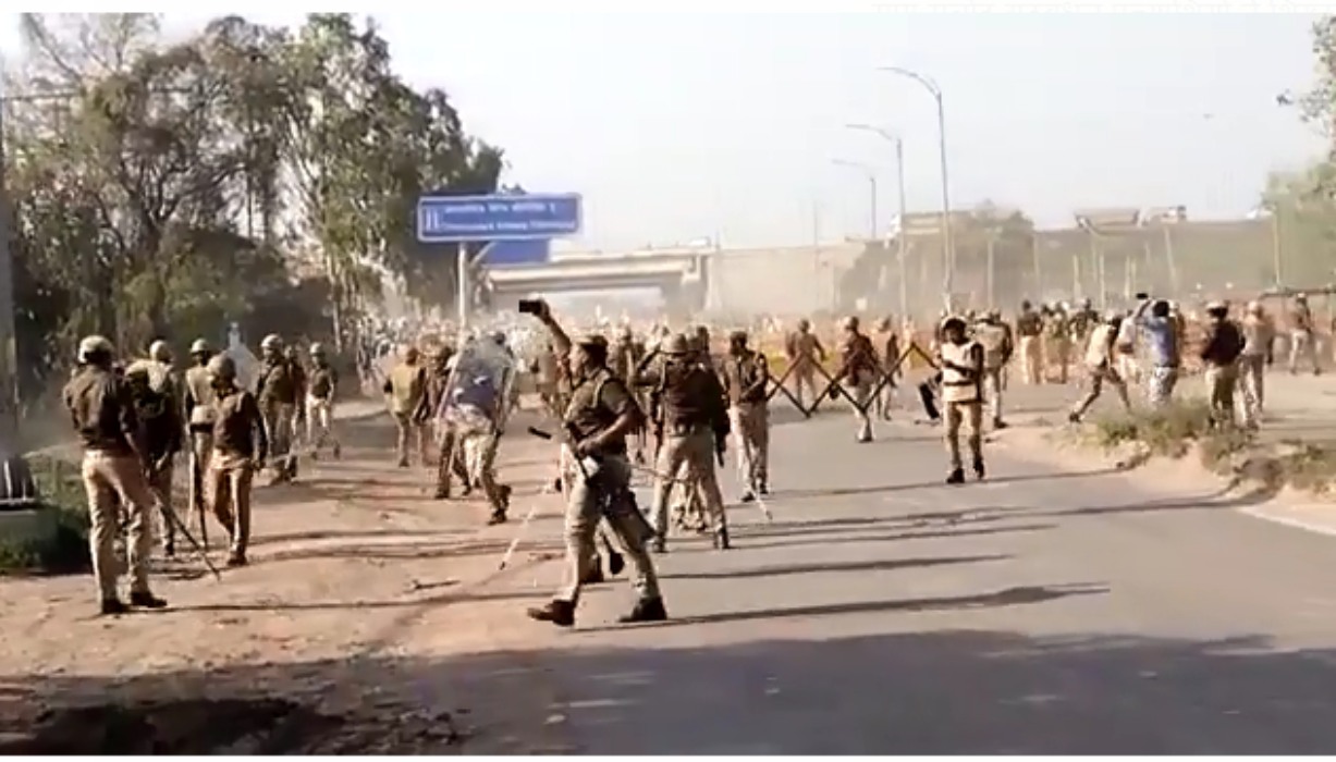 Uttar Pradesh Assembly Elections Result 2022 : बागपत में मतगणना के दौरान पथराव और हवाई फायरिंग,पुलिस कर्मियों ने भागकर बचाई जान