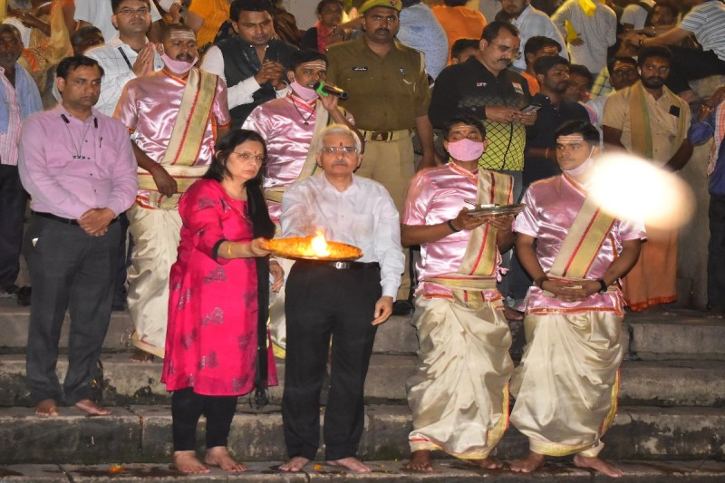 RBI Governor Shaktikant Das did Ganga Arti said got Wonderful Peace