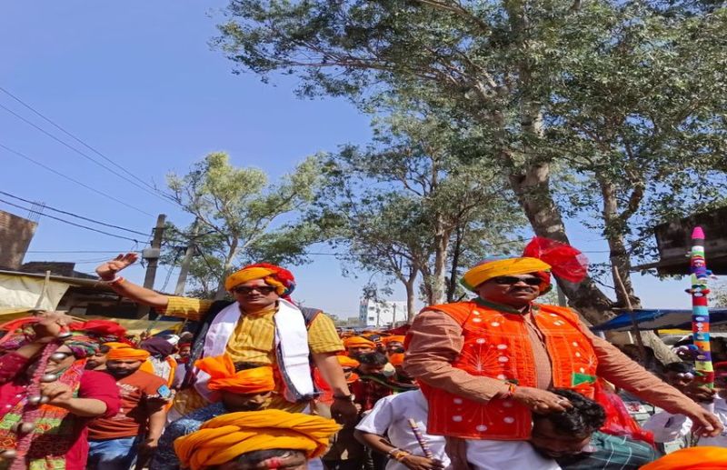 On the third day of Bhagoria, the festival of tribal culture, there was an influx of gaiety