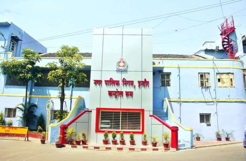 Indore News : ईटीपी लाइन में प्लास्टिक, दो फैक्टरी पर कार्रवाई