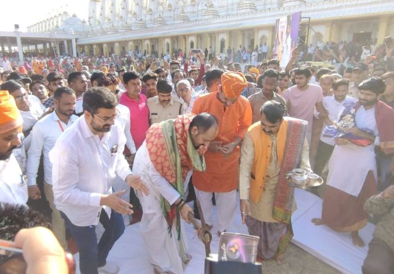 कथा में बरसा धन ... 11 रूद्र अवतार संग अब बनेंगे नौ देवियों के मंदिर