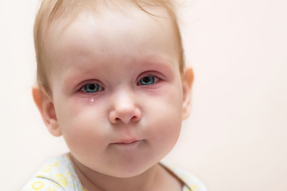 शिशु की आंख से बहते पानी की हो सकती हैं ये 5 वजहें, लापरवाही पड़ सकती है भारी - image