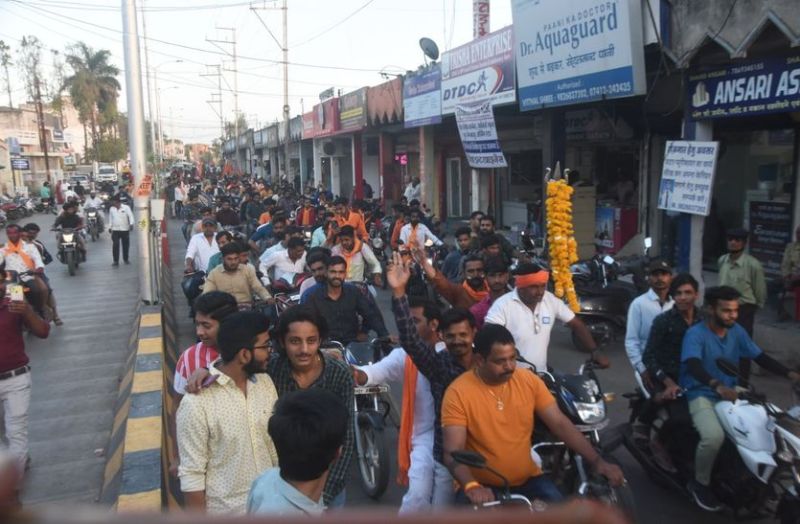 Banded in Ratlam to watch The Kashmir File, watch video