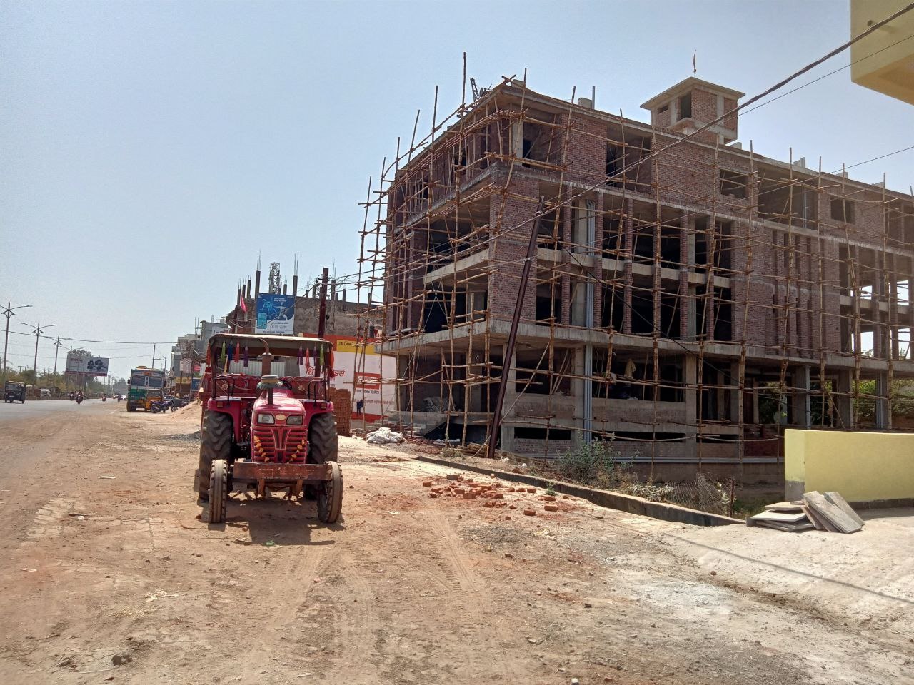 रूस-यूक्रेन युद्ध बढ़ा रहा महंगाई : 22 दिन में 63 रुपए का सरिया पहुंचा 84 रुपए तक, सीमेंट और रेत की रेट भी बढ़ी