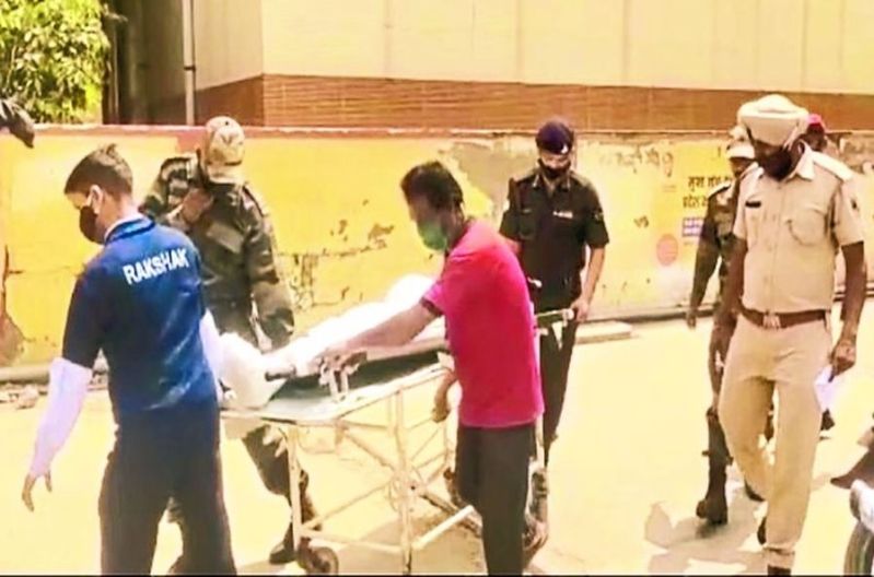 ईटाराणा सेना छावनी में हवलदार ने पेड़ पर फंदा लगाकर दे दी जान