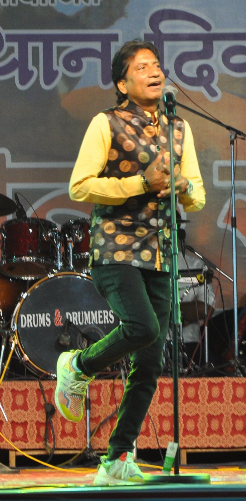 हास्य कलाकार राजू श्रीवास्तव हंसी दवा है, लीजिए और दीजिए और बांटते रहिए