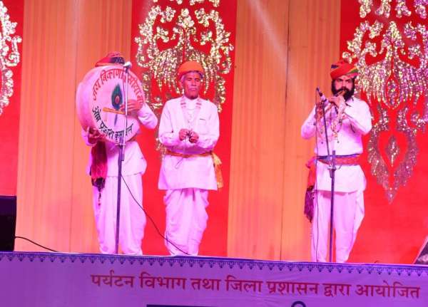 राजस्थान दिवस पर सांस्कृतिक संध्या आयोजित आयोजित, देखें Photo