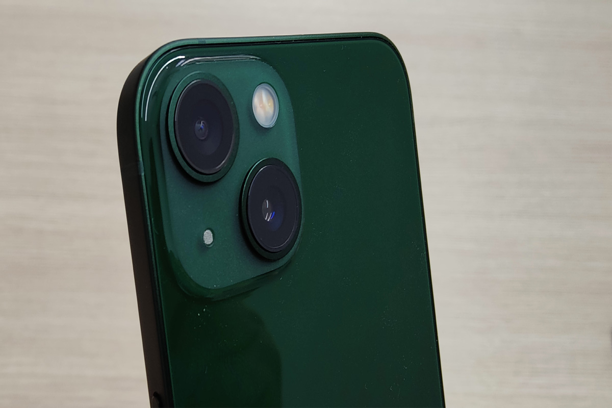 iphone13_2.jpg