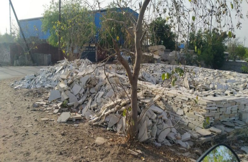 37 हैक्टेयर में बने स्टोन पार्क के 2 हैक्टेयर क्षेत्र में हो रहे अवैध कब्जे, एमपीआइडीसी नहीं दे रहा ध्यान