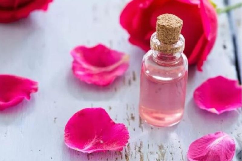 benefits_of_rose_water.jpg