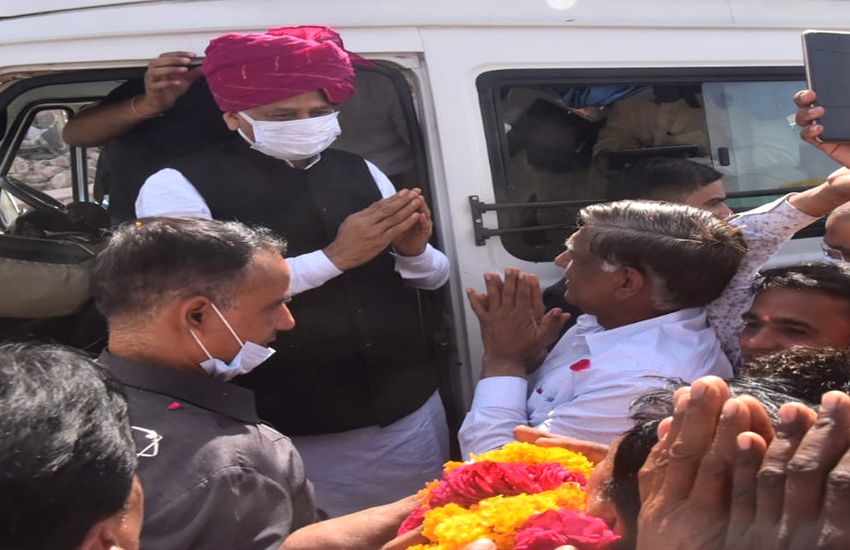 social media पर सीएम को दे डाली धमकी, पुलिस ने पकड़ा तो ये बताया कारण...