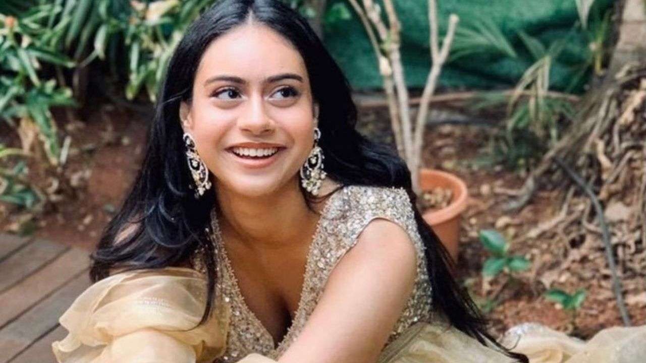 nysa devgan danced aishwarya kajrare song kajol ajay devgns daughter