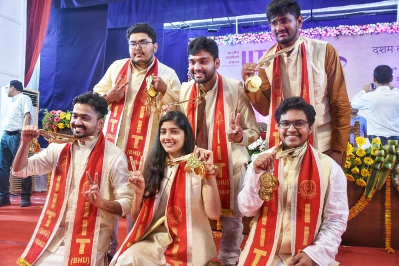 आईआईटी बीेएचयू का दसवां दीक्षांत समारोह