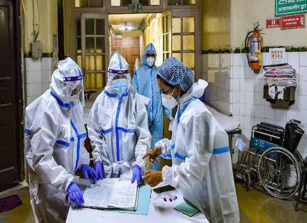 Coronavirus In India Weekly Cases Increased 26 Percent In Delhi and 50 Percent In Haryana