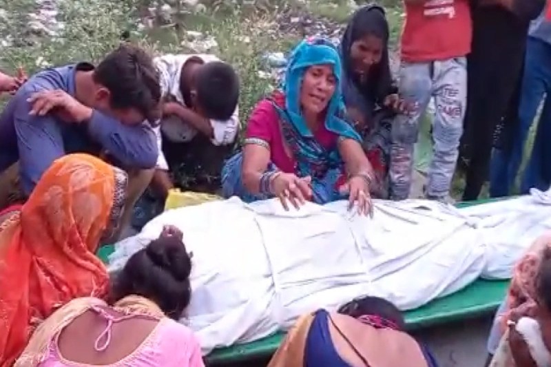 Junior Engineer Demand Wife in Substitute of Transfer of Lineman