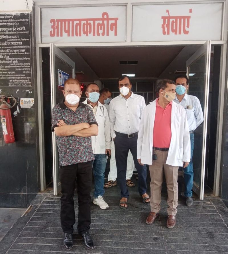 Lee meeting, given instructions