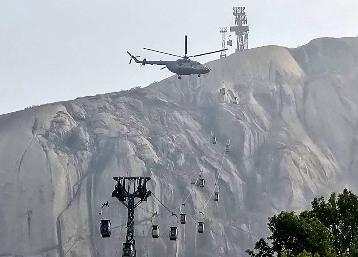 झारखंड रोपवे हादसे के रेस्क्यू ऑपरेशन के दौरा हुआ हादसा, 1500 फीट की ऊंचाई से गिरकर महिला की मौत