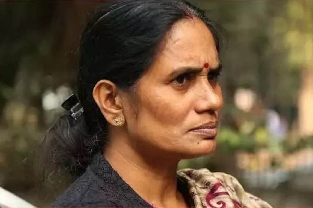 Mamata Banerjee doesn't deserve to be CM Nirbhaya mother on Nadia Rape