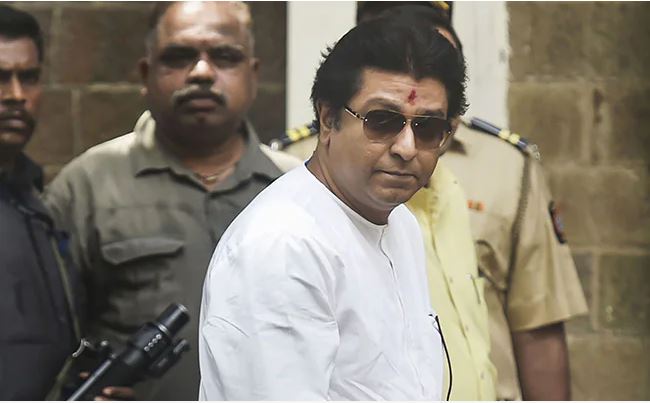 Case Registered Against MNS Chief Raj Thackeray Under Arms Act