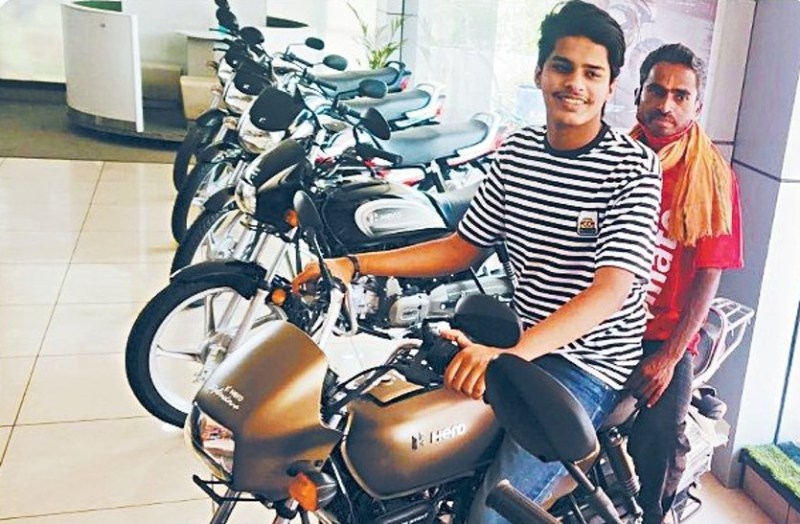 bhilwara Delivery Boy Durga Shankar Meena Viral Story