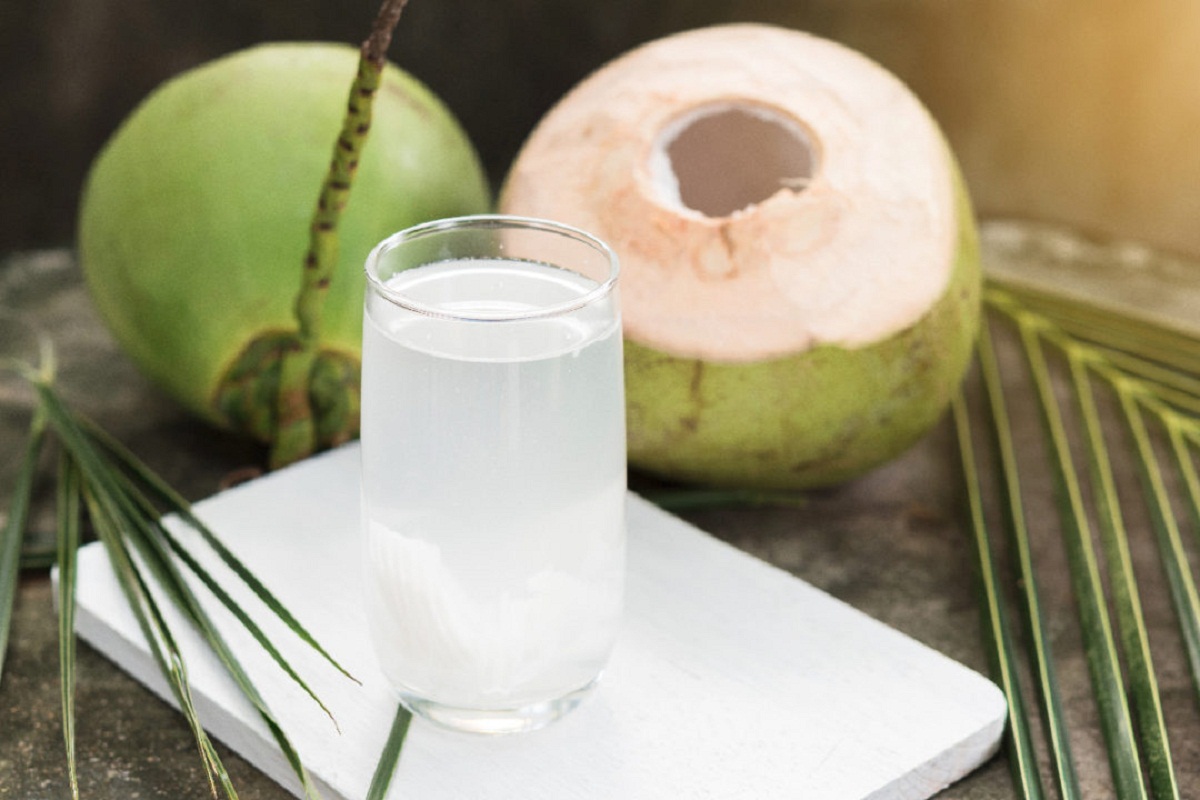 Benefits of Coconut Water: रोजना नारियल पानी पीने से शरीर को मिलते हैं ये 5  अद्भुत फायदे, पेट से लेकर किडनी स्टोन की समस्या होती है दूर | Amazing  health benefits of