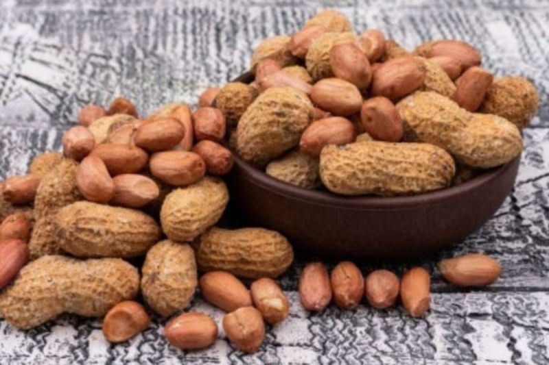 side_effects_of_peanuts_harmful_in_liver_joints_pain.jpg
