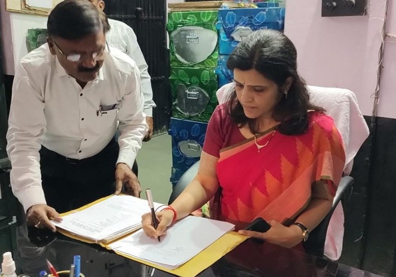 रायबरेली में विकास कार्यो को गुणवत्तायुक्त युद्धस्तर व समयबद्ध तरीके से पूरा कराया जायेगा: डीएम माला श्रीवास्तव