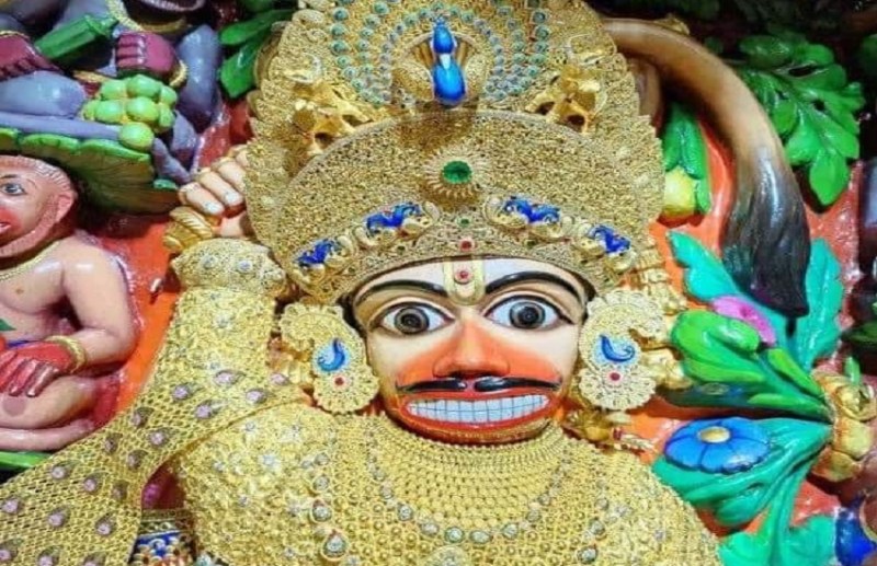 Gujarat News : सारंगपुर में कष्टभंजनदेव हनुमान को 7 करोड़ के स्वर्ण वस्त्रों से सजाया